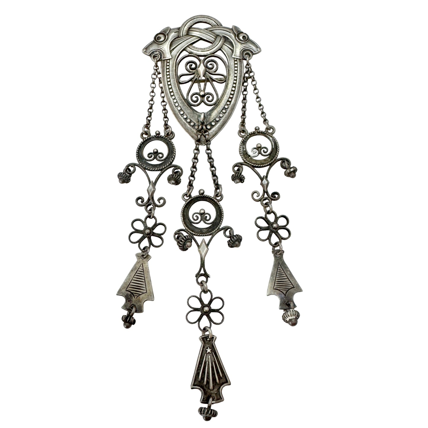 Clement Berg, Norway c 1910. Antique Dragestil Sølje Brooch in Solid Silver.