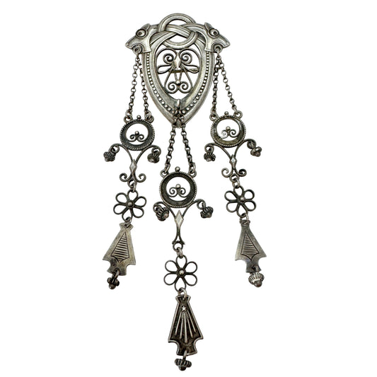 Clement Berg, Norway c 1910. Antique Dragestil Sølje Brooch in Solid Silver.