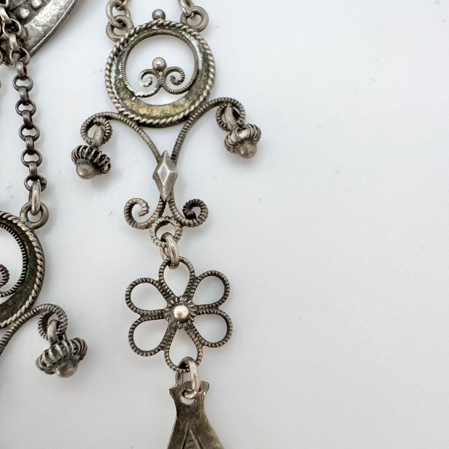 Clement Berg, Norway c 1910. Antique Dragestil Sølje Brooch in Solid Silver.