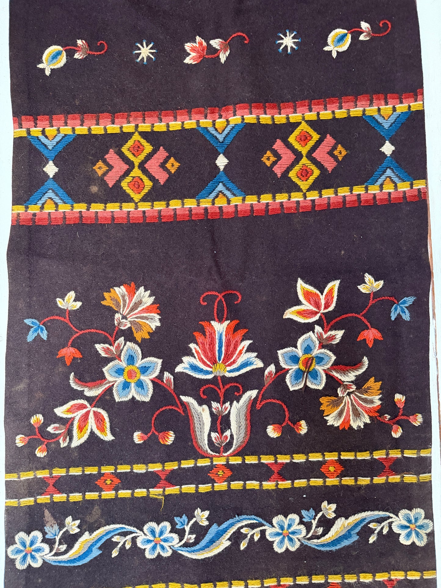 Skåne, Sweden. Antique 175cm / 68.9in Tapestry Wool Table Runner