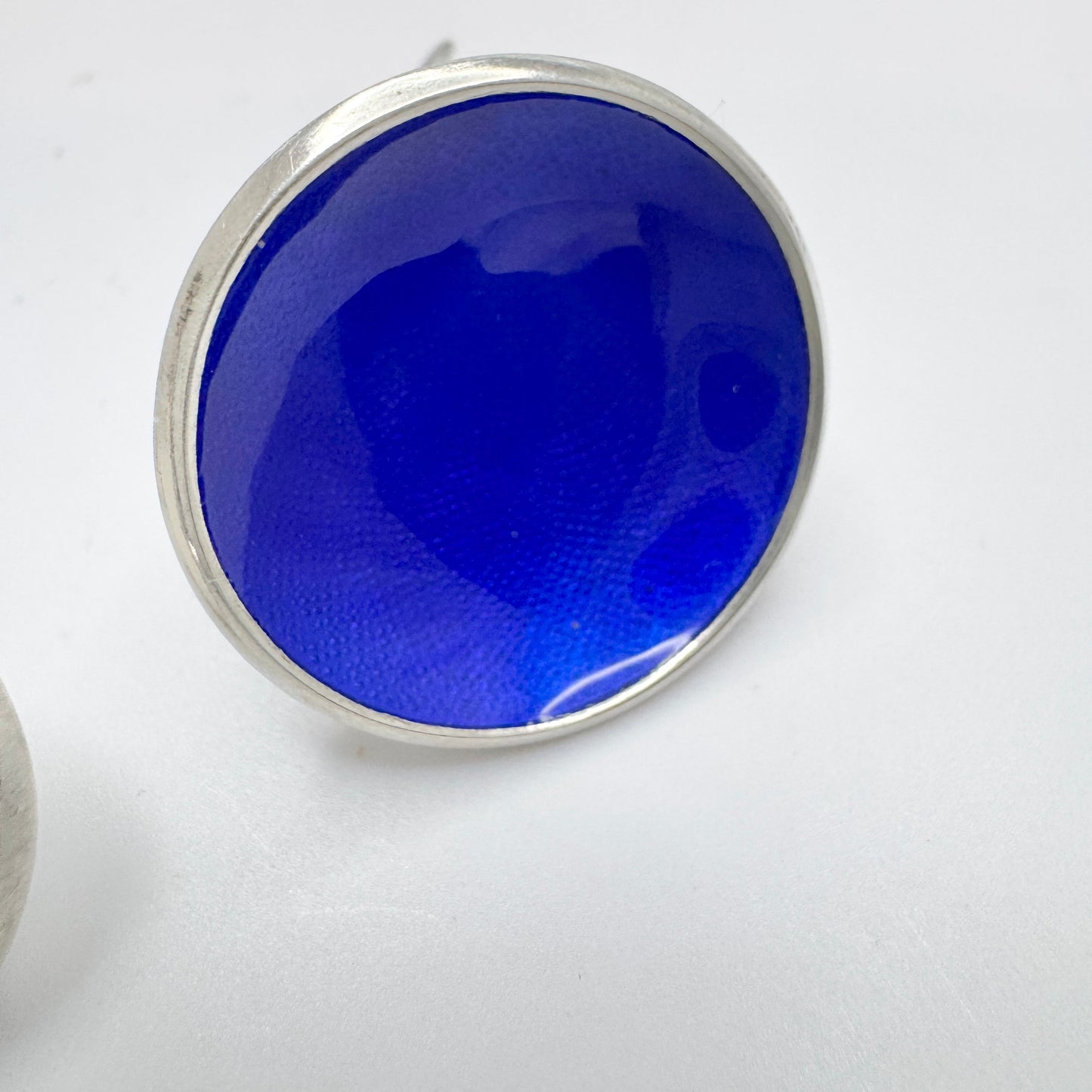 Einar Modahl, Norway. Vintage Sterling Silver Blue Enamel Cufflinks.