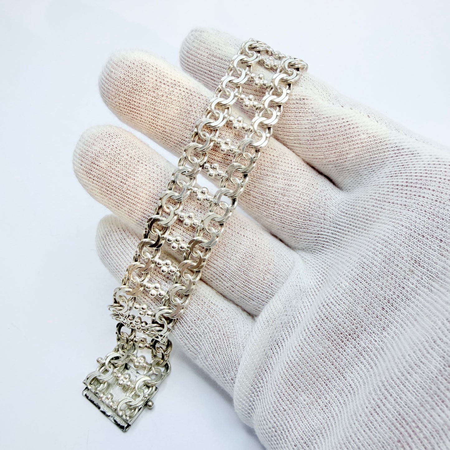 Göte Engström, Sweden 1974. Vintage Solid Silver Double Bismarck Bracelet