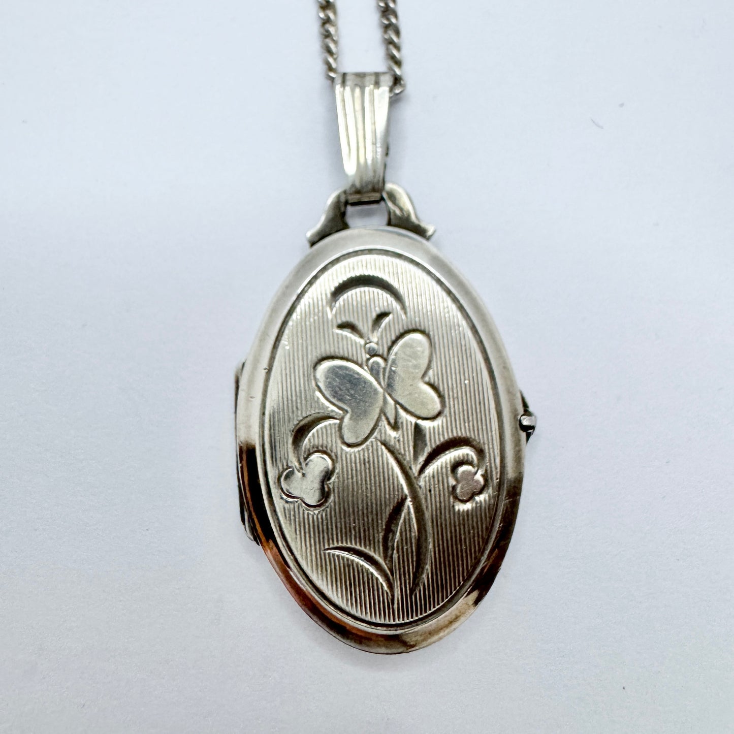 Sweden c 1950s. Vintage Solid Silver Locket Pendant Necklace