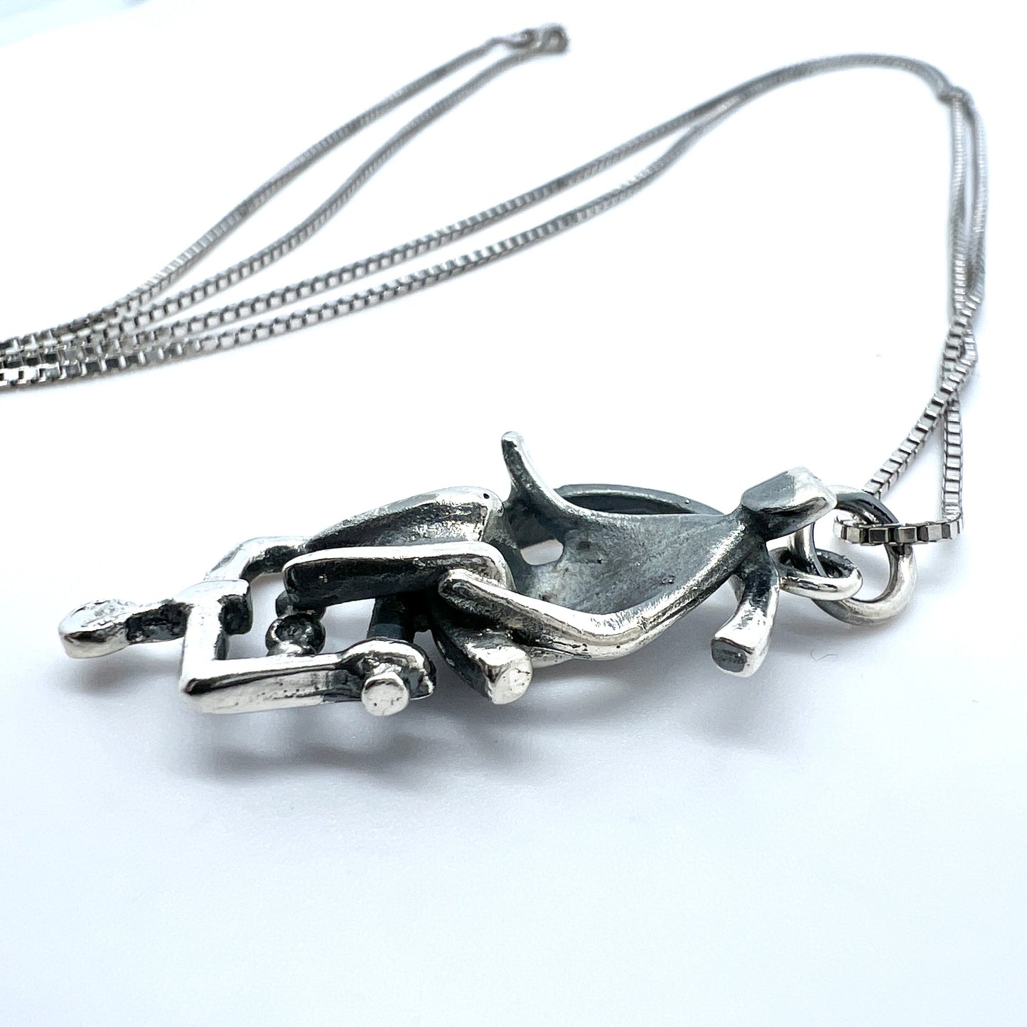 Jorma Laine for Kultateollisus, Finland 1970s Sterling Silver Pendant + Long Box Chain.