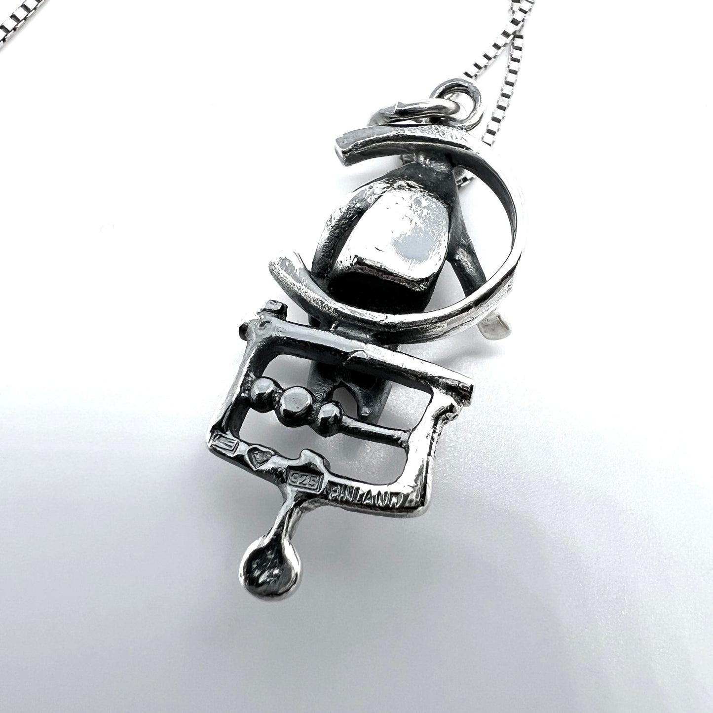 Jorma Laine for Kultateollisus, Finland 1970s Sterling Silver Pendant + Long Box Chain.