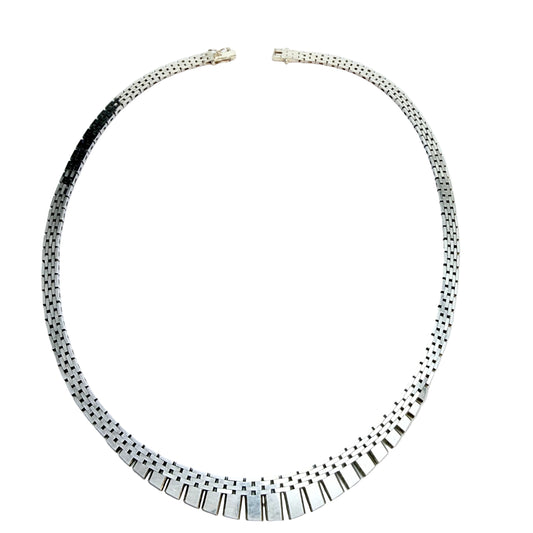 Tage Hansen Guldsmedie, Denmark c 1970s. Solid Silver Necklace.