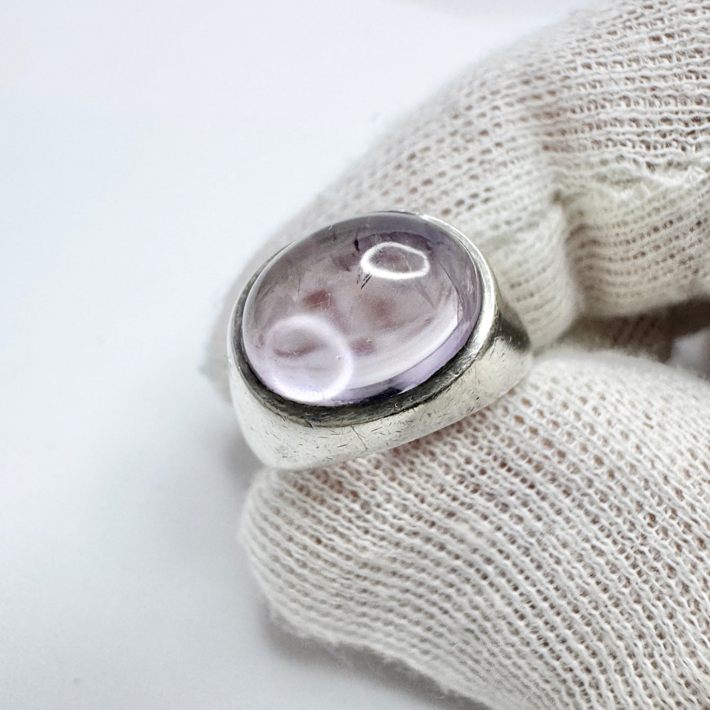 G Dahlgren, Sweden 1960s. Vintage Sterling Silver Pale Amethyst Pinky Ring.