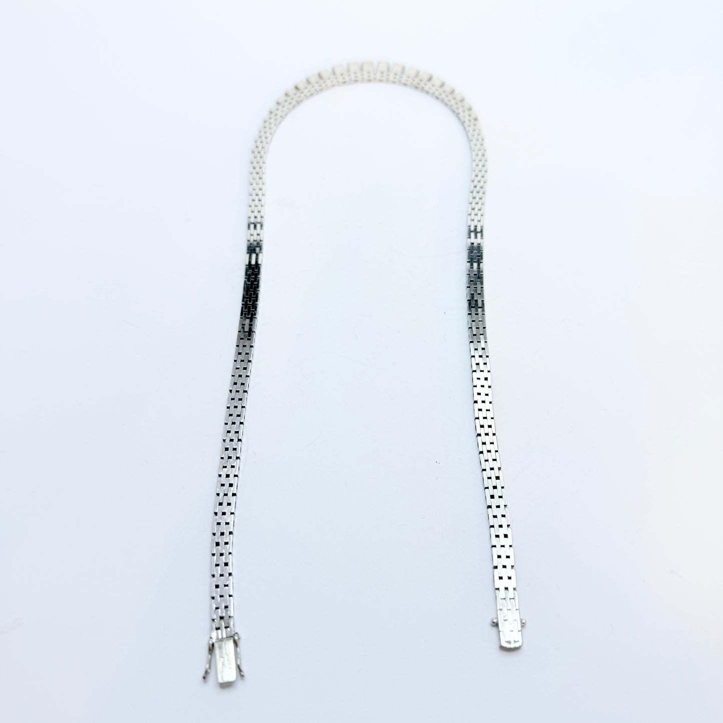 Tage Hansen Guldsmedie, Denmark c 1970s. Solid Silver Necklace.