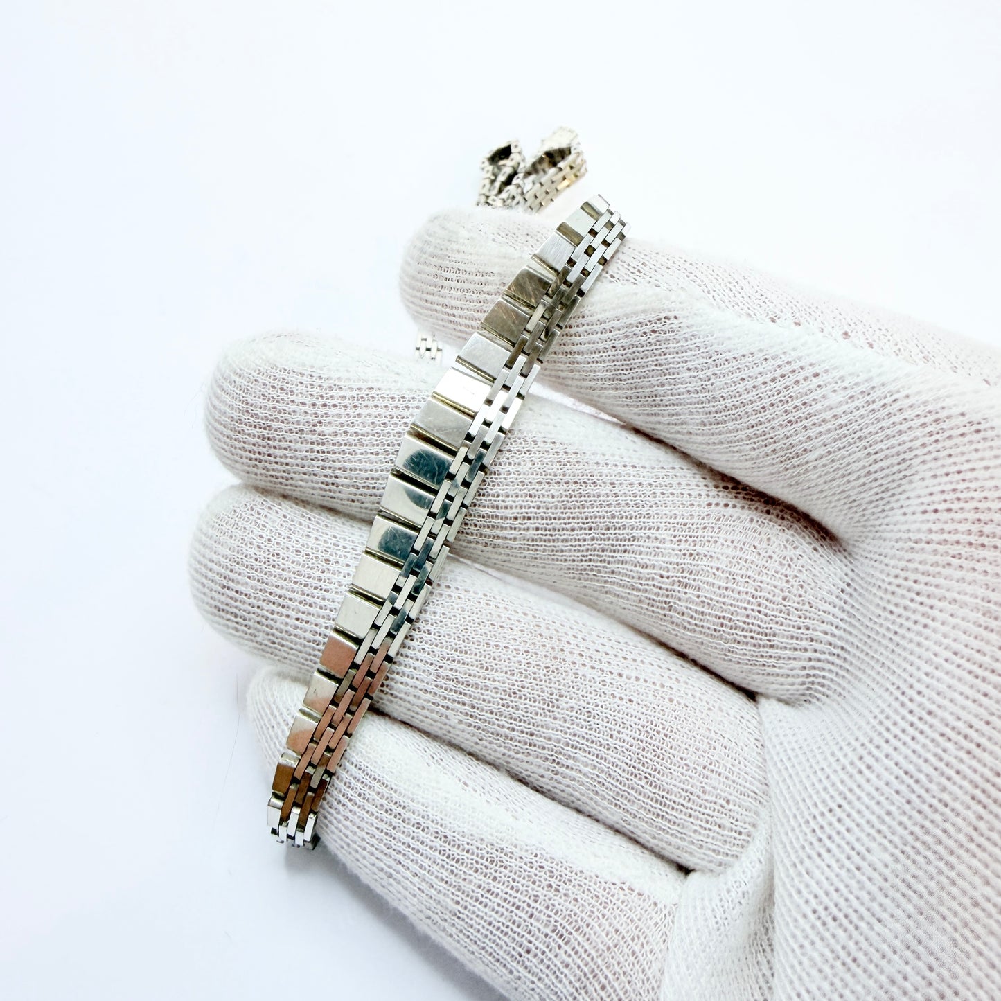 Tage Hansen Guldsmedie, Denmark c 1970s. Solid Silver Necklace.