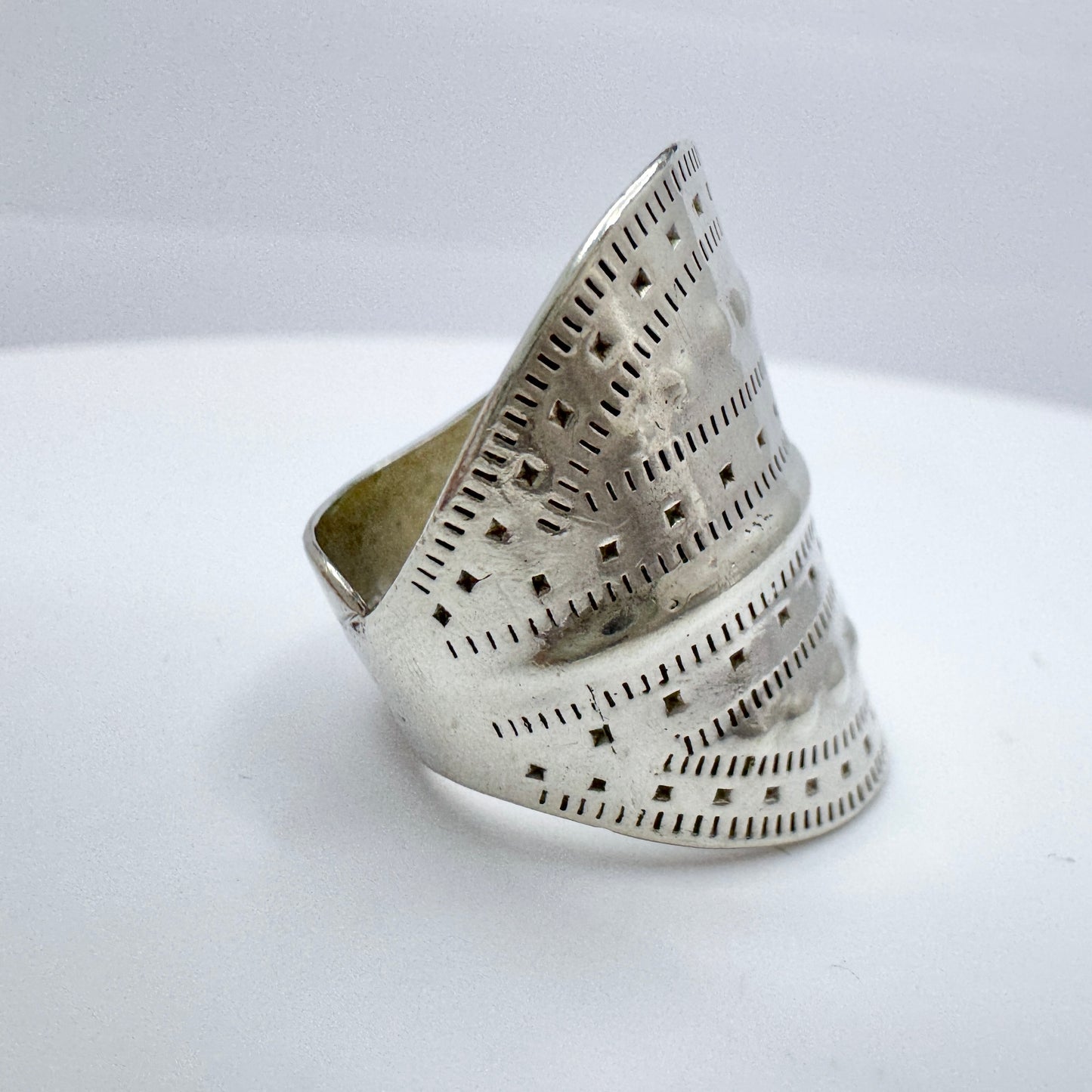 Odd Magnusson, Sweden. Vintage Viking Copy Sterling Silver Ring.