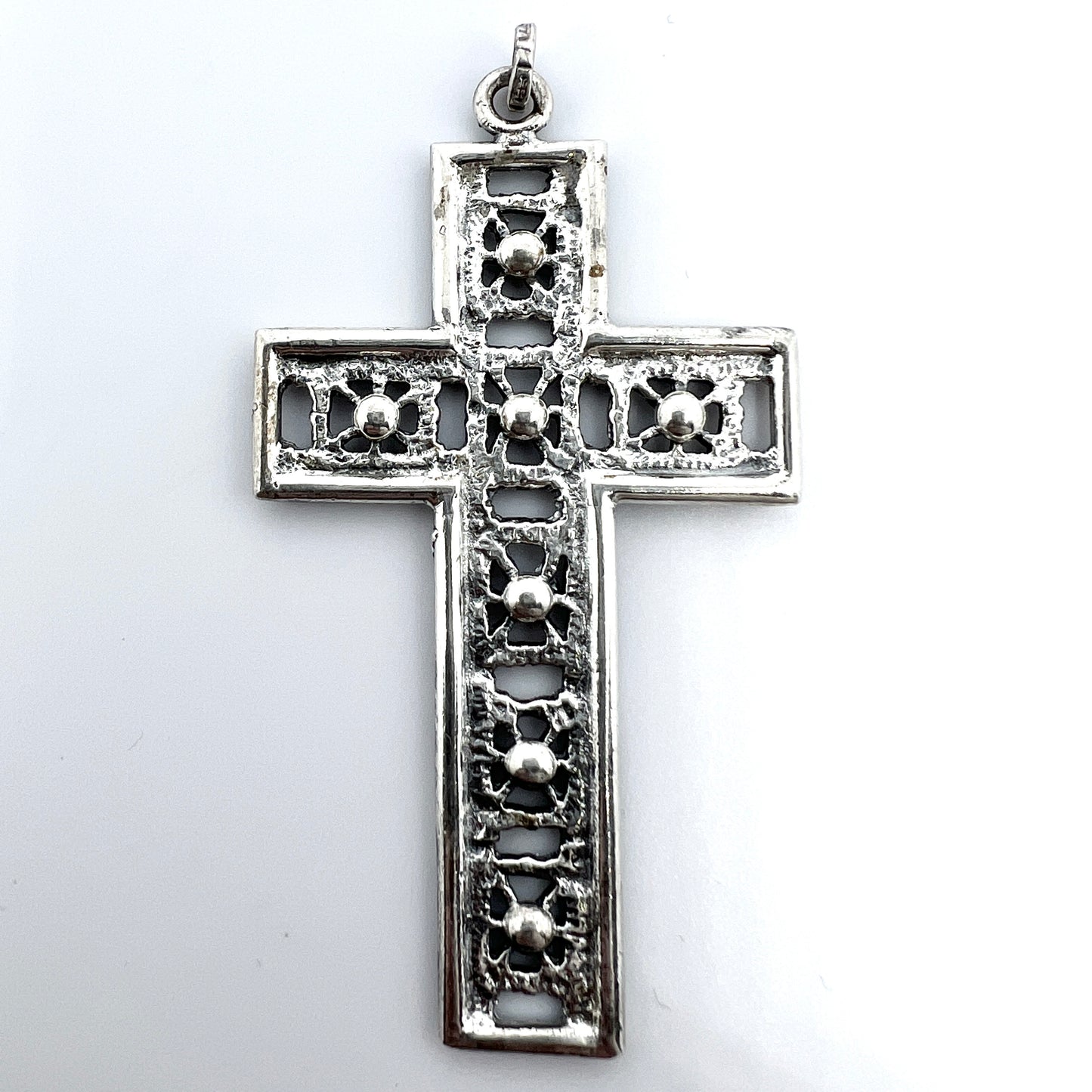 Pentti Sarpaneva for Turun Hopea Finland 1971. Vintage Slid Silver Cross Pendant. Signed.