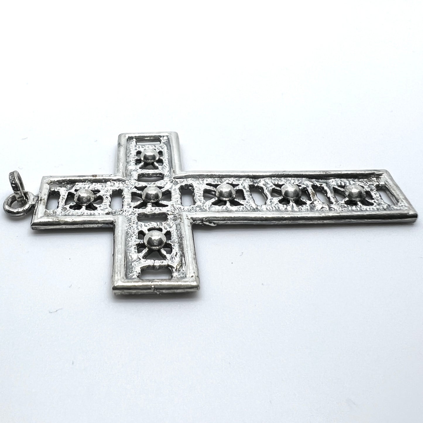 Pentti Sarpaneva for Turun Hopea Finland 1971. Vintage Slid Silver Cross Pendant. Signed.