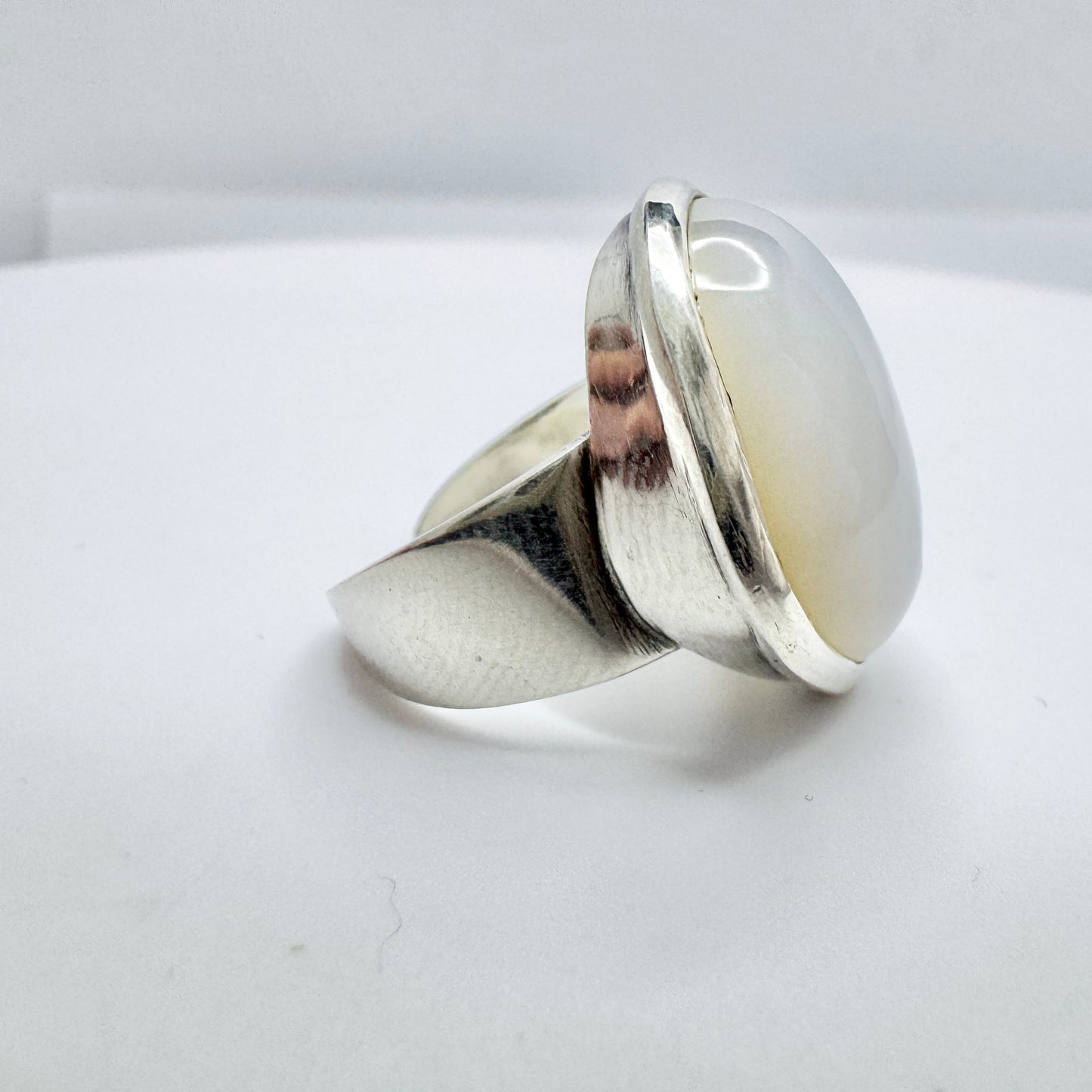 Vintage c 1960s. Solid 835 Silver Quartz Ring.