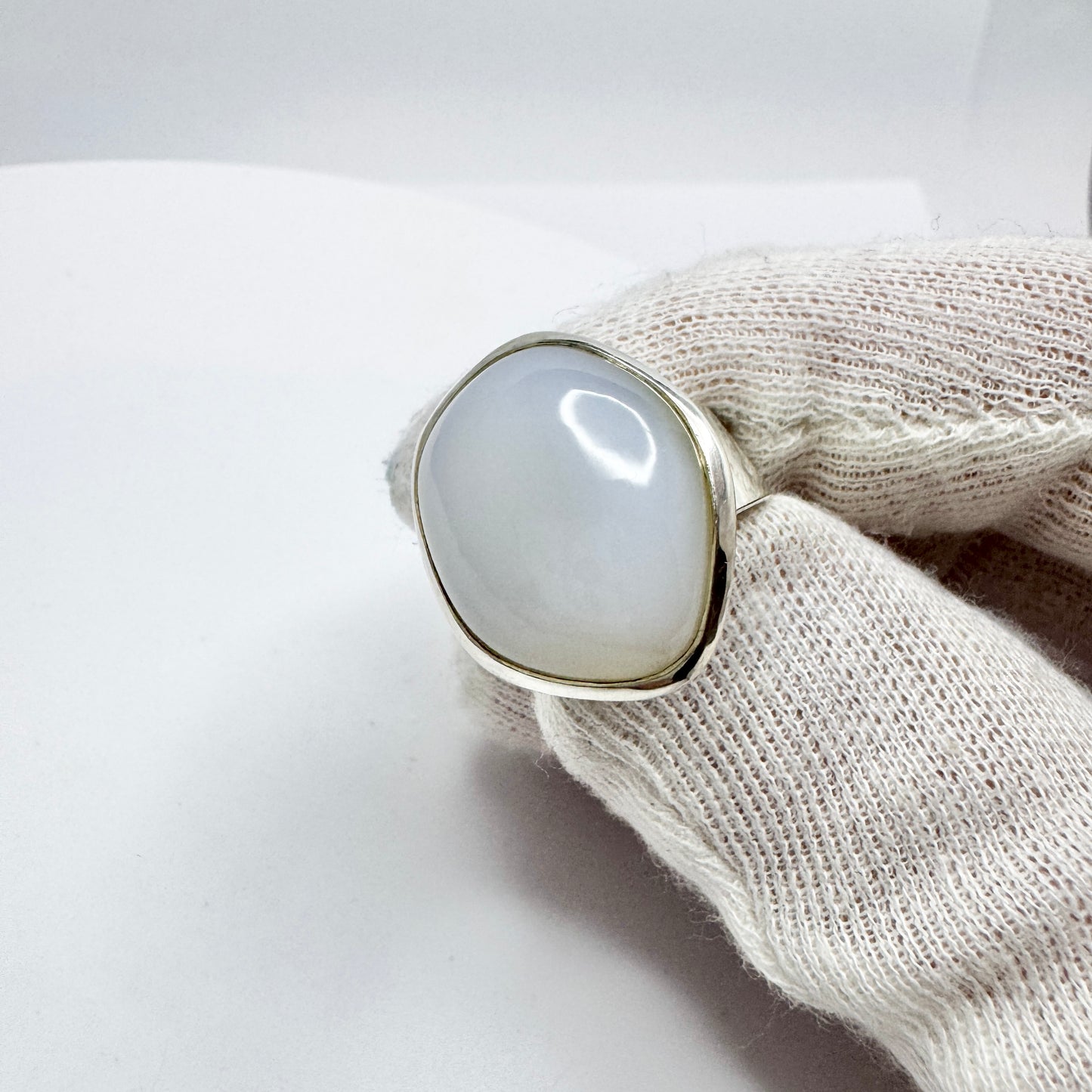 Vintage c 1960s. Solid 835 Silver Quartz Ring.