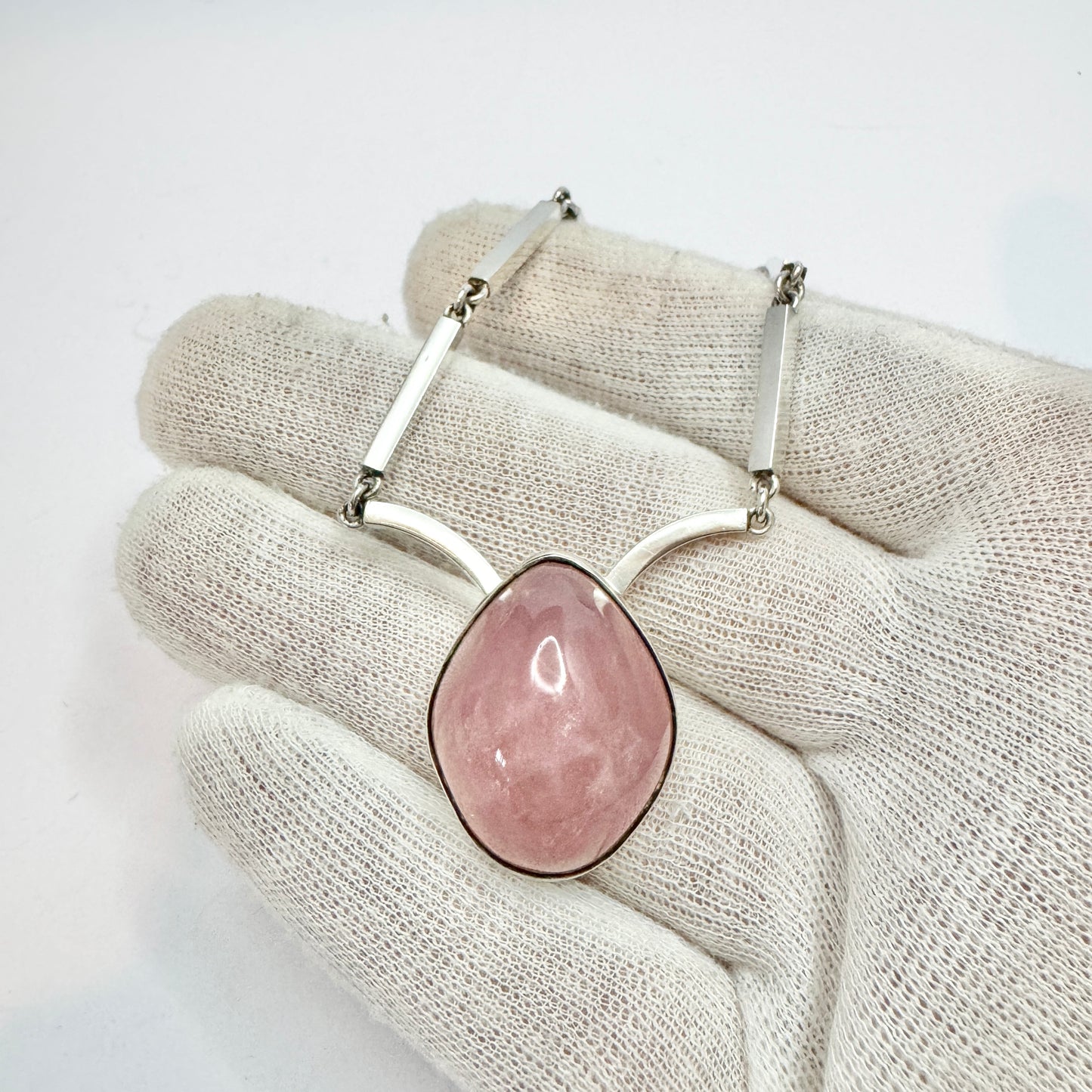 Göte Carlebjörk, Sweden 1958. Vintage Sterling Silver Rose Quartz Pendant Necklace. Signed.