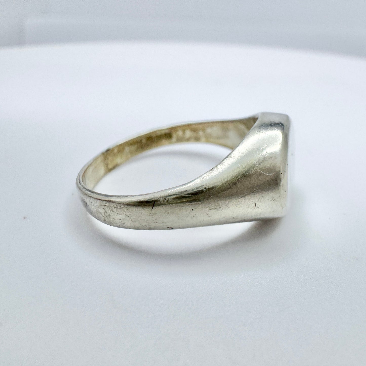 Frey & Co, Germany 1940s. Vintage Solid Silver Signet Ring.