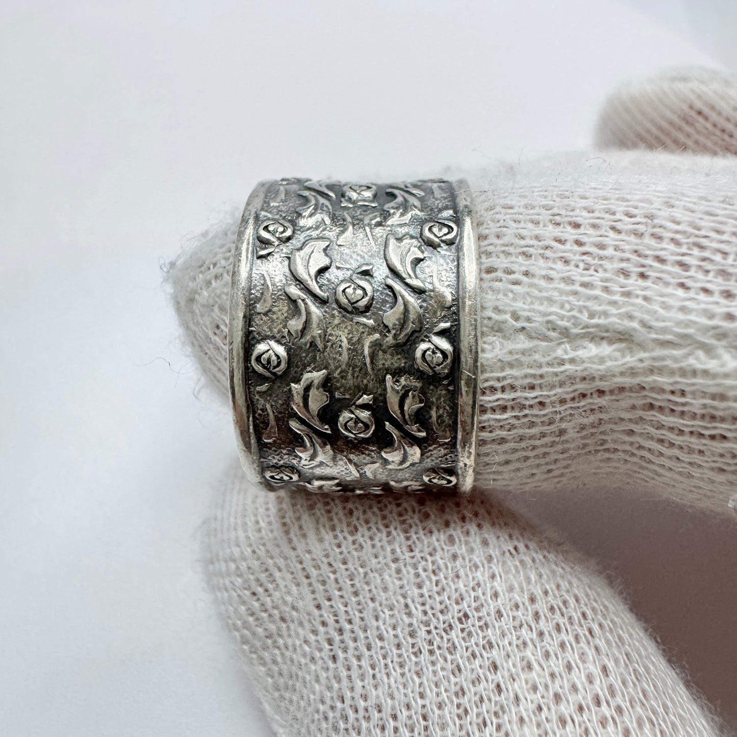 Victor Janson, Sweden year 1960. Vintage Sterling Silver Flower Band Ring.