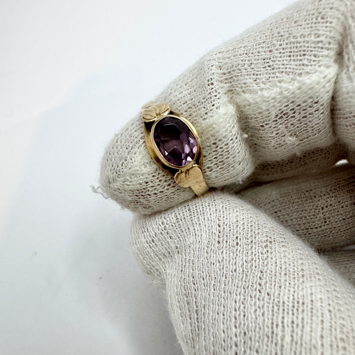 Vintage 1940-50s. 14k Gold Amethyst Ring.