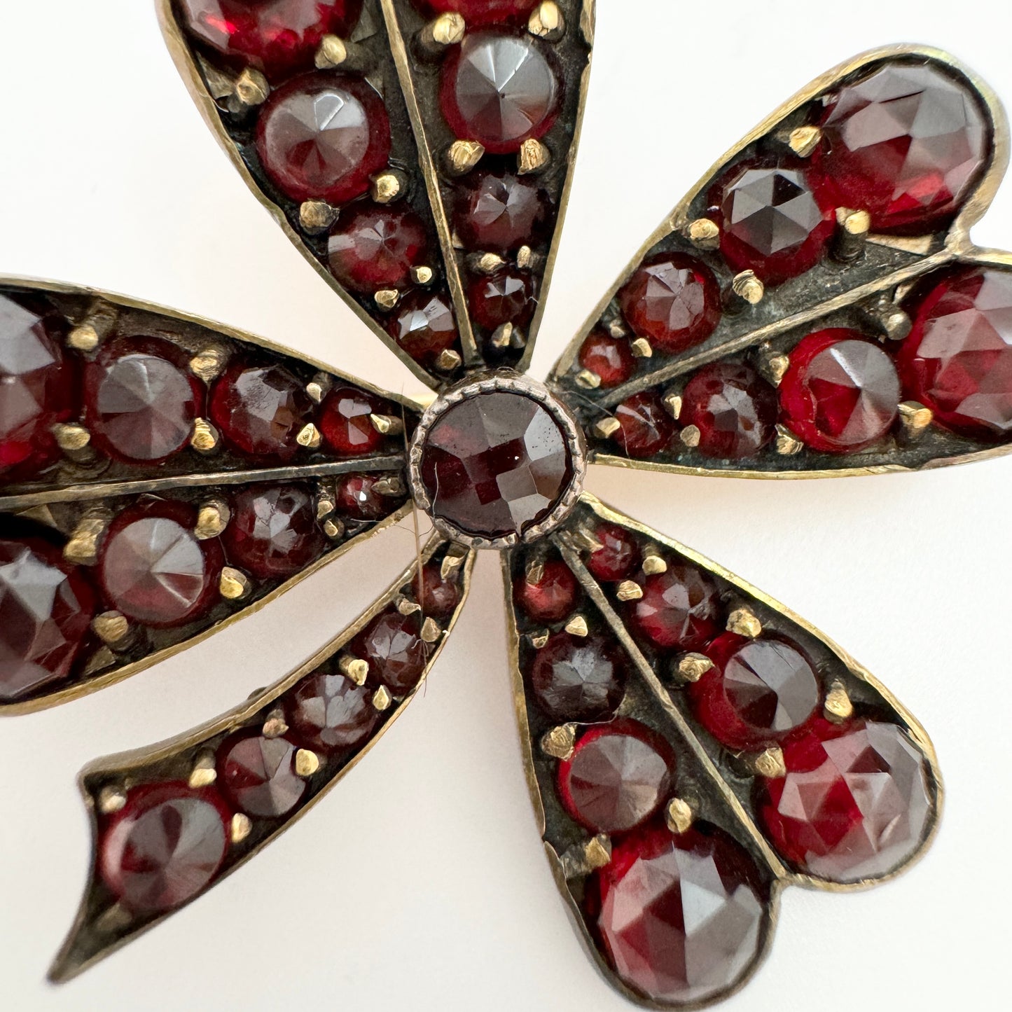 Vintage Early 1900s Bohemian Garnet Gilt Solid Silver  Four Leaves Clover Brooch.