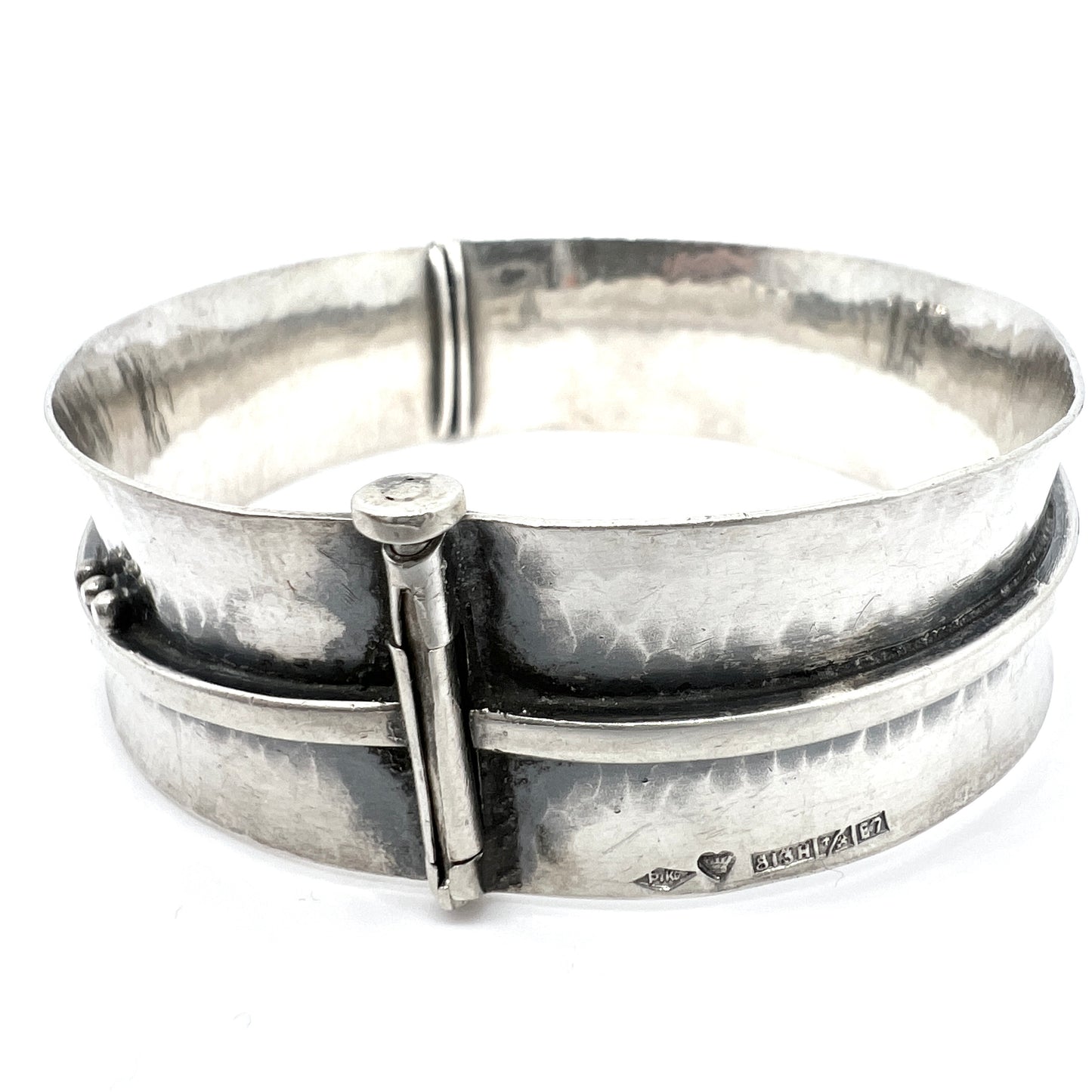 Pirkan Kulta Oy, Finland 1958. Vintage Solid Silver Hinged Bangle Bracelet.