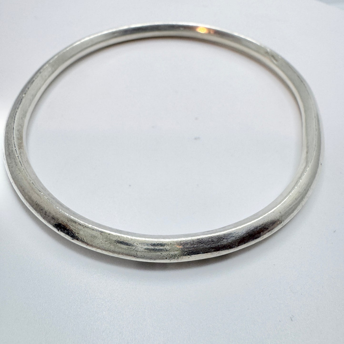 Bengt Liljedahl, Sweden 1976. Solid Sterling Silver Bangle Bracelet.