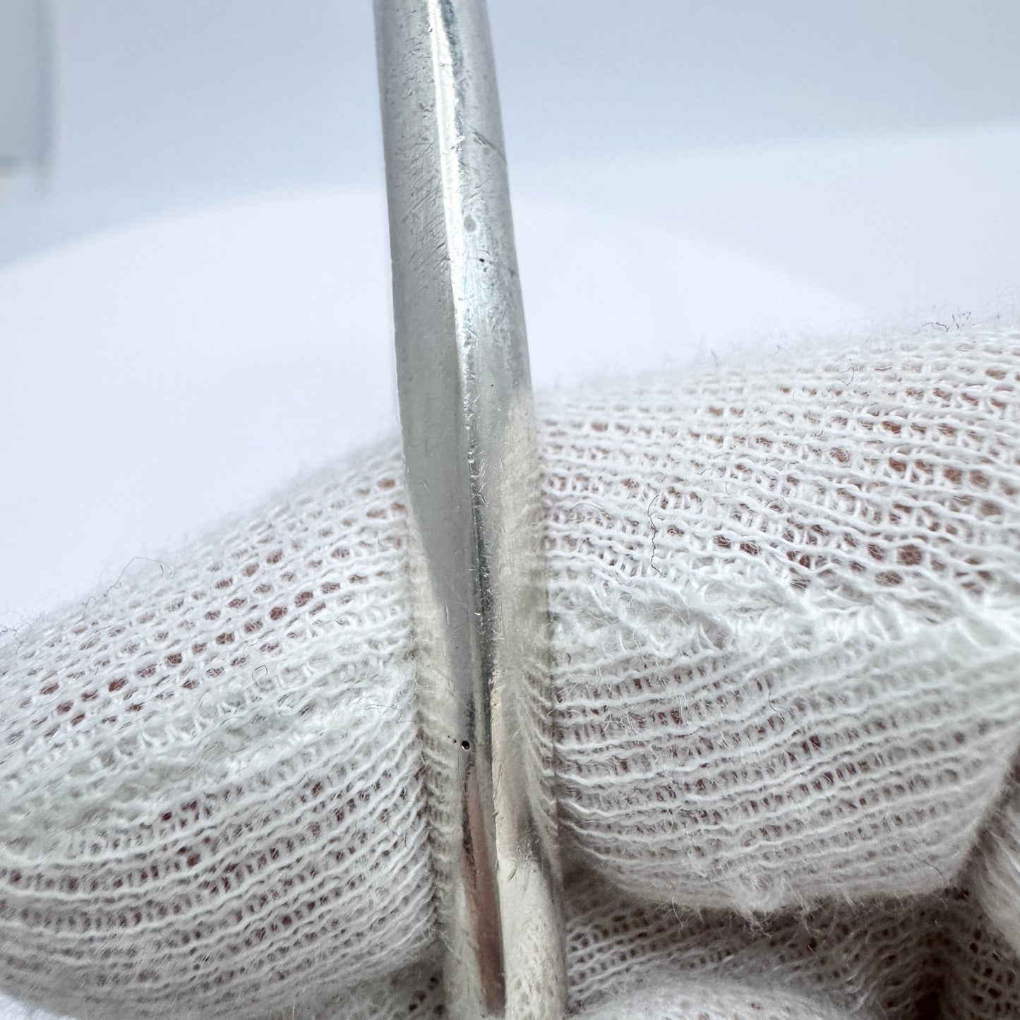 Bengt Liljedahl, Sweden 1976. Solid Sterling Silver Bangle Bracelet.