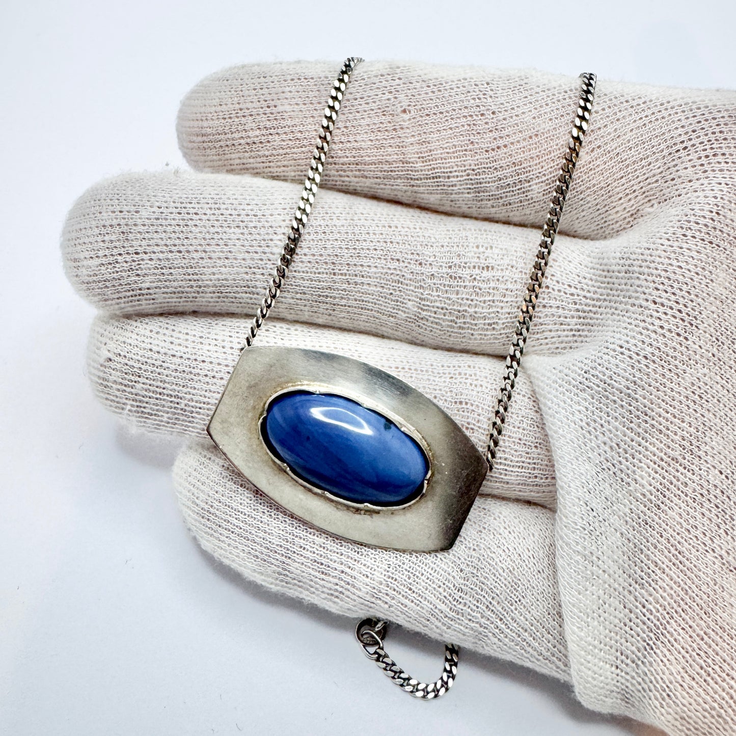 Lundqvist Brothers, Sweden. Vintage Solid Silver Bergslagen-stone Pendant Necklace.