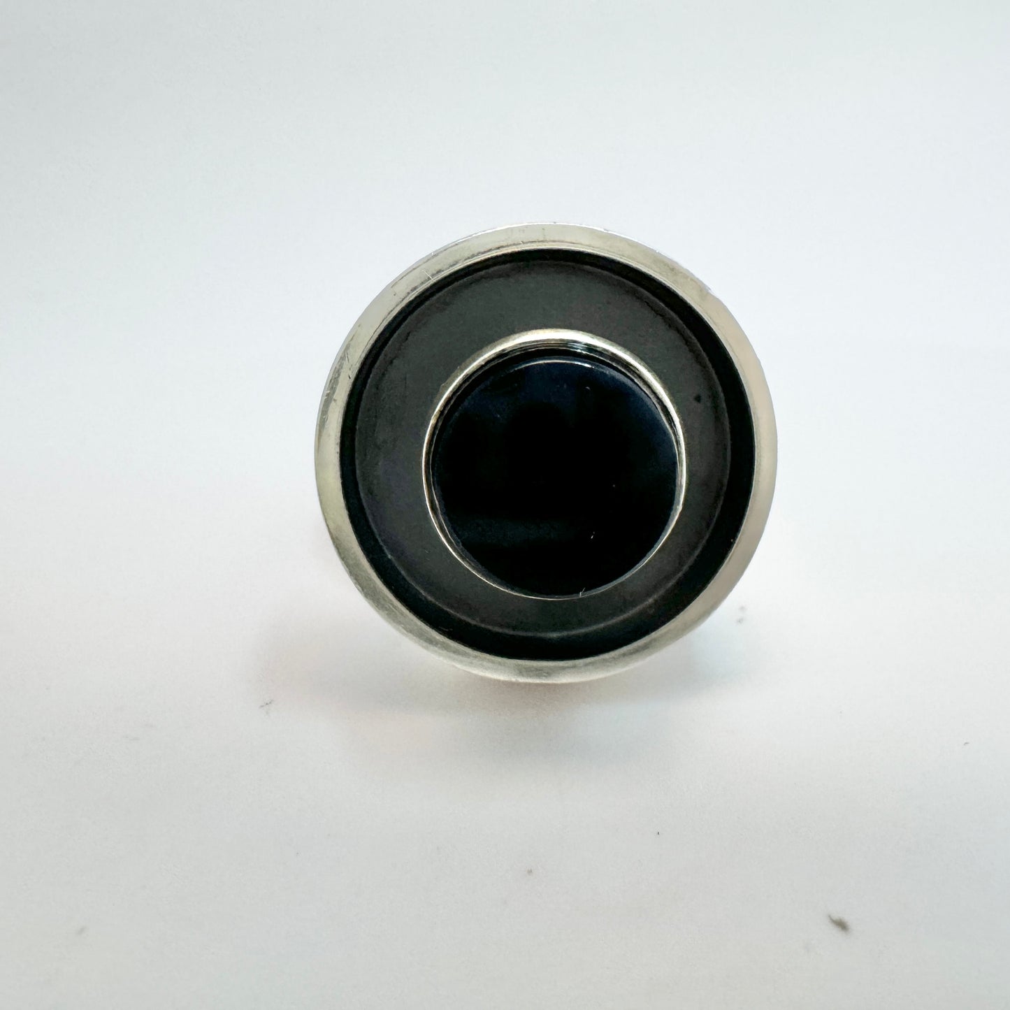 Elis Kauppi, Kupittaan Kulta Finland 1964. Vintage Modernist Solid Silver Onyx Ring.