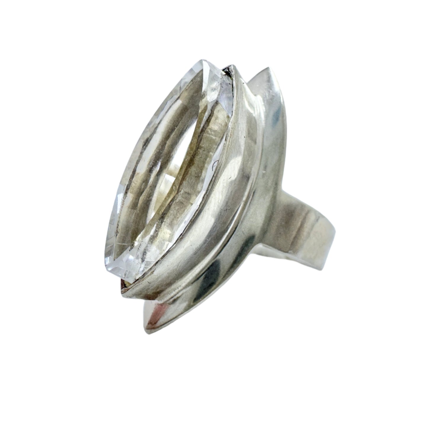 Vintage Modernist 1960s. Solid Silver Synthetic Spinel Ring.