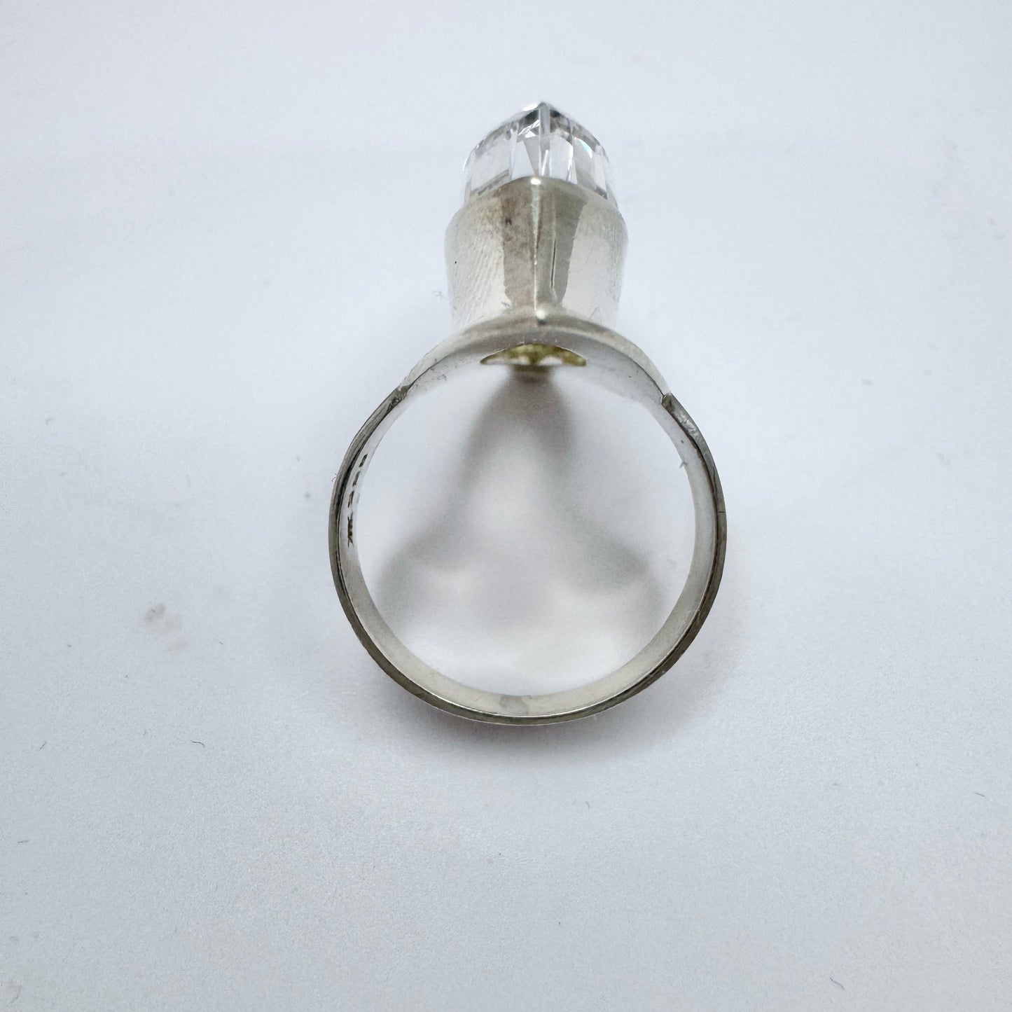 Vintage Modernist 1960s. Solid Silver Synthetic Spinel Ring.