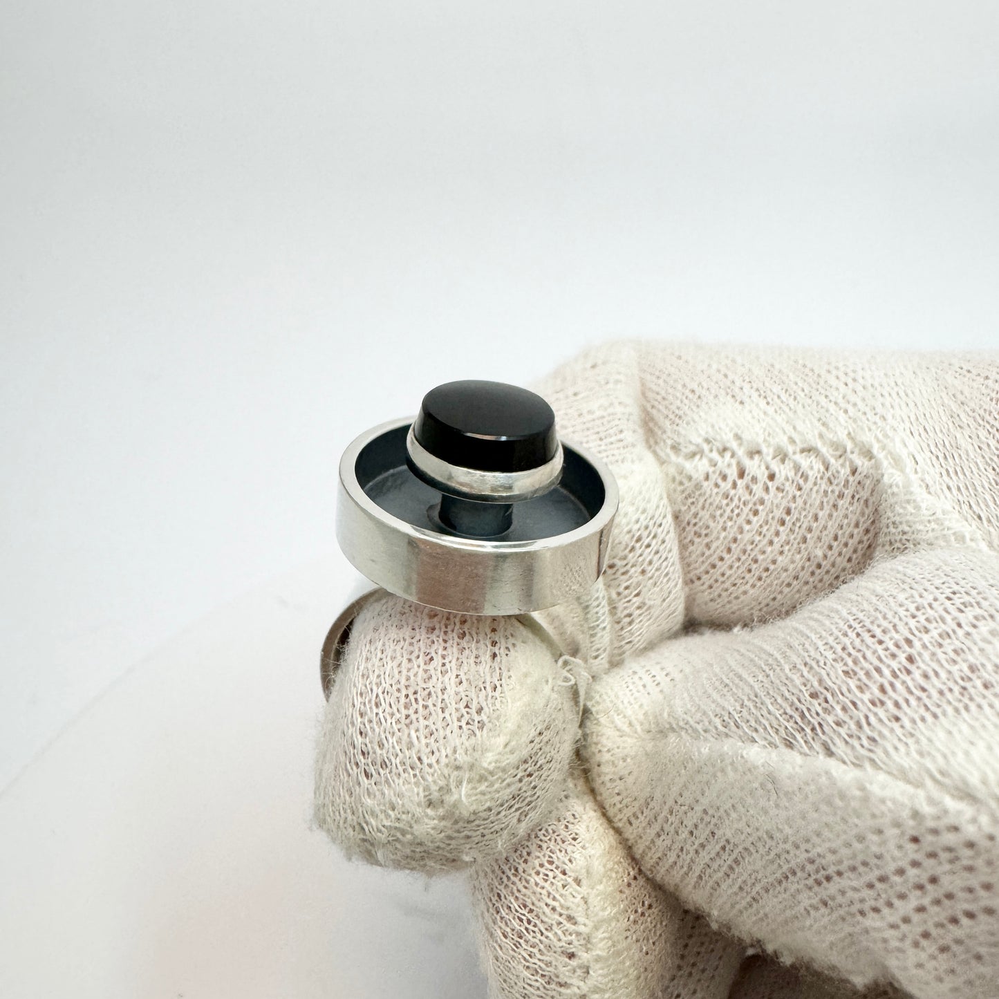 Elis Kauppi, Kupittaan Kulta Finland 1964. Vintage Modernist Solid Silver Onyx Ring.