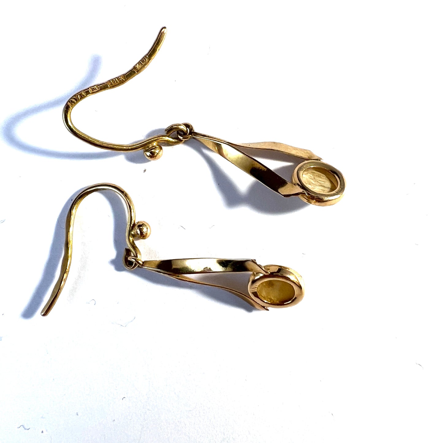 A W Karlsson, Sweden 1979. Vintage 18k Gold Half-Pearl Earrings.