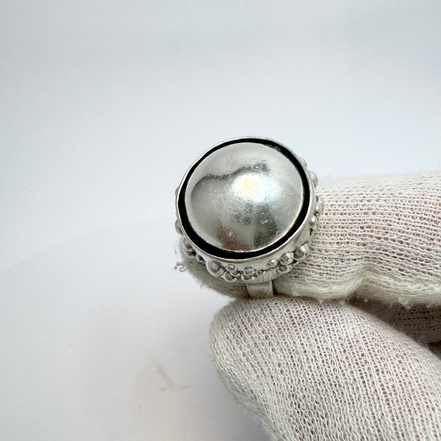 Erik Granit, Finland 1969. Bold Vintage Space Age Solid Silver Ring.