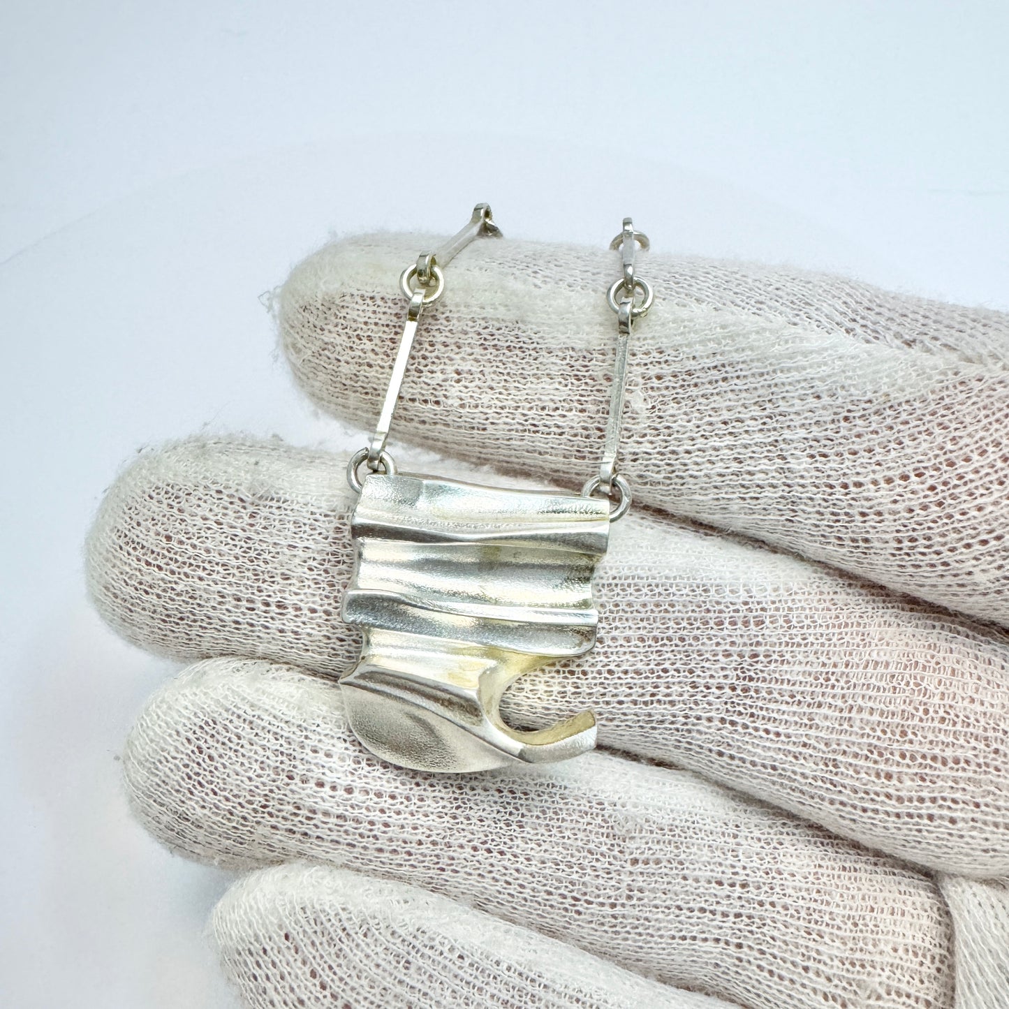 Bjorn Weckstrom for Lapponia, Finland 1985. Vintage Sterling Silver Pendant Necklace.