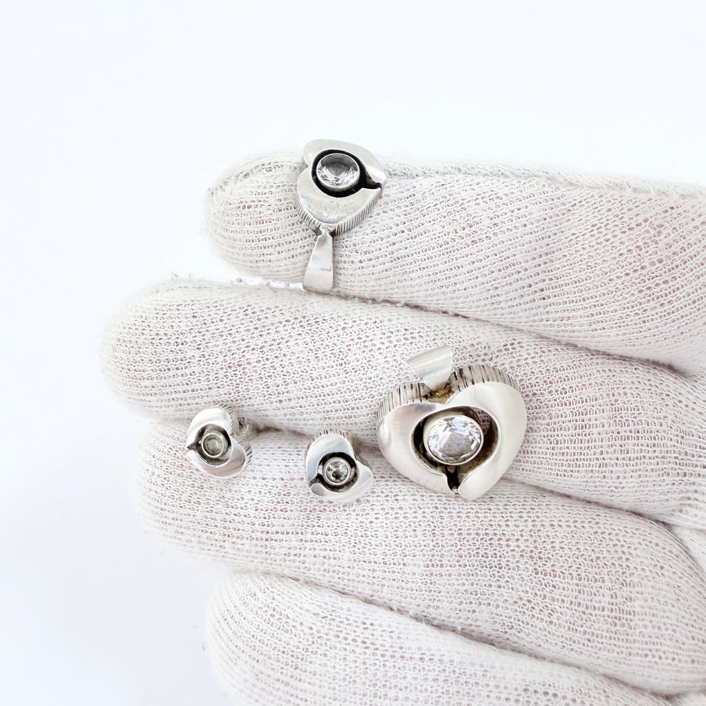 Finnfeelings, Finland. Vintage Sterling Silver Rock Crystal Heart Set.