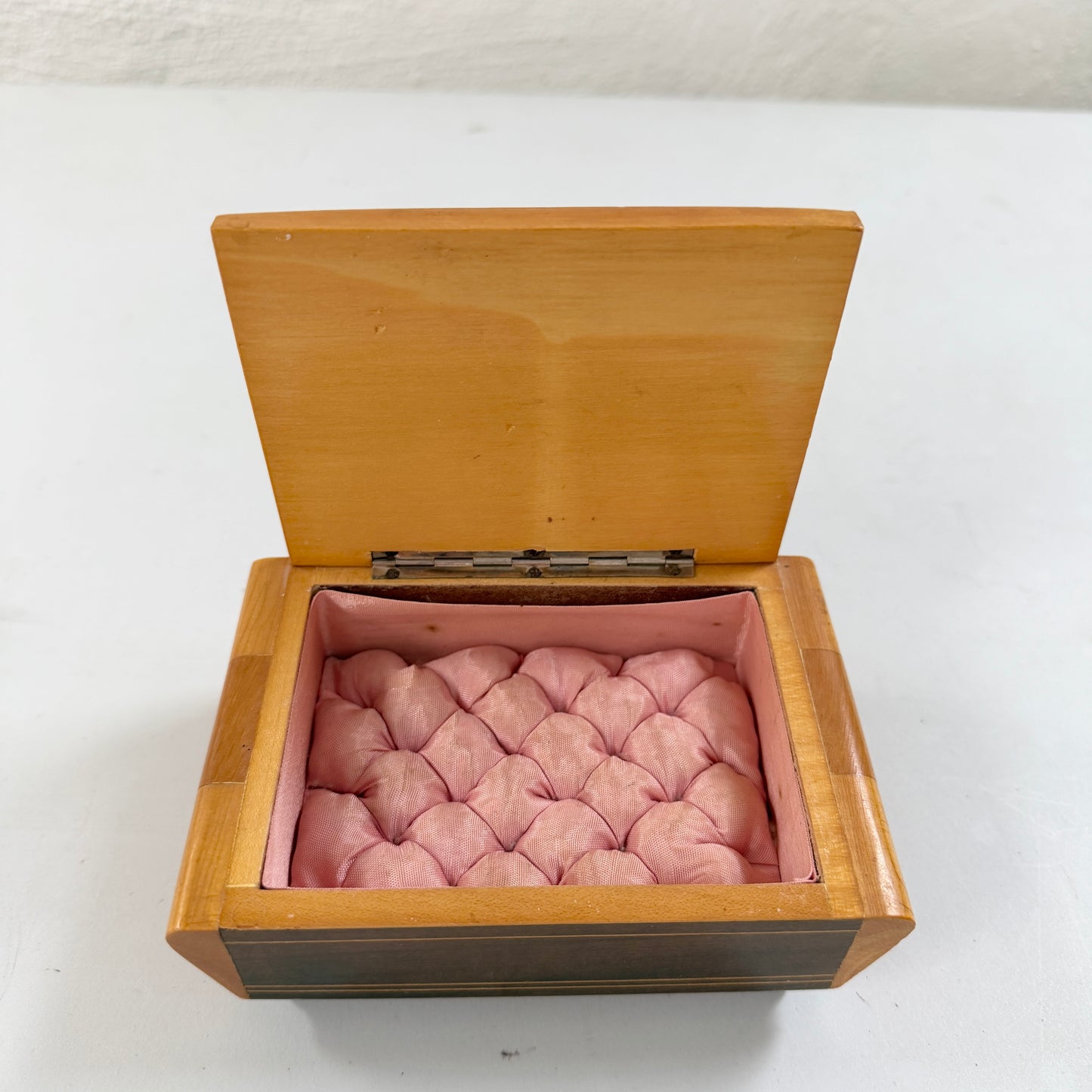 Vintage Mid-century Wood Jewelry Box Casket. Prob Italy.