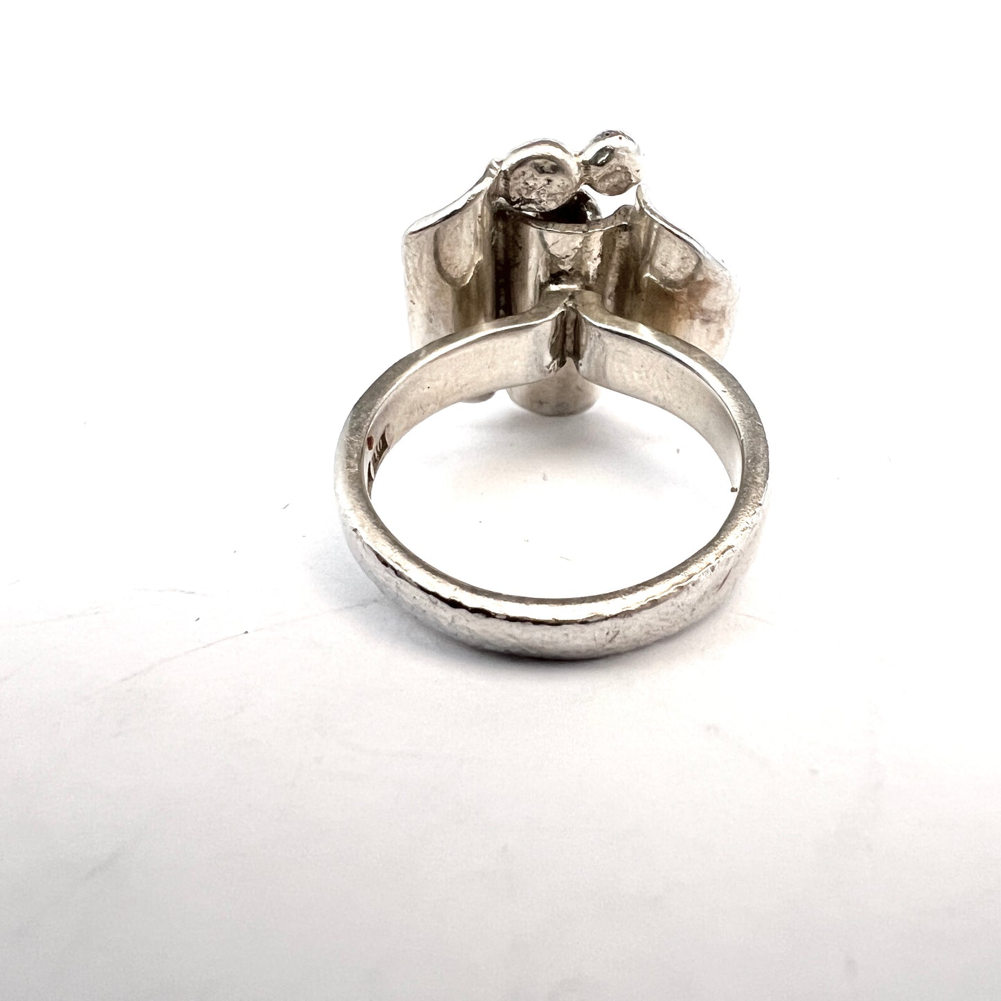 Claes E Giertta, Stockholm Sweden. Vintage Sterling Silver Ring. Signed.