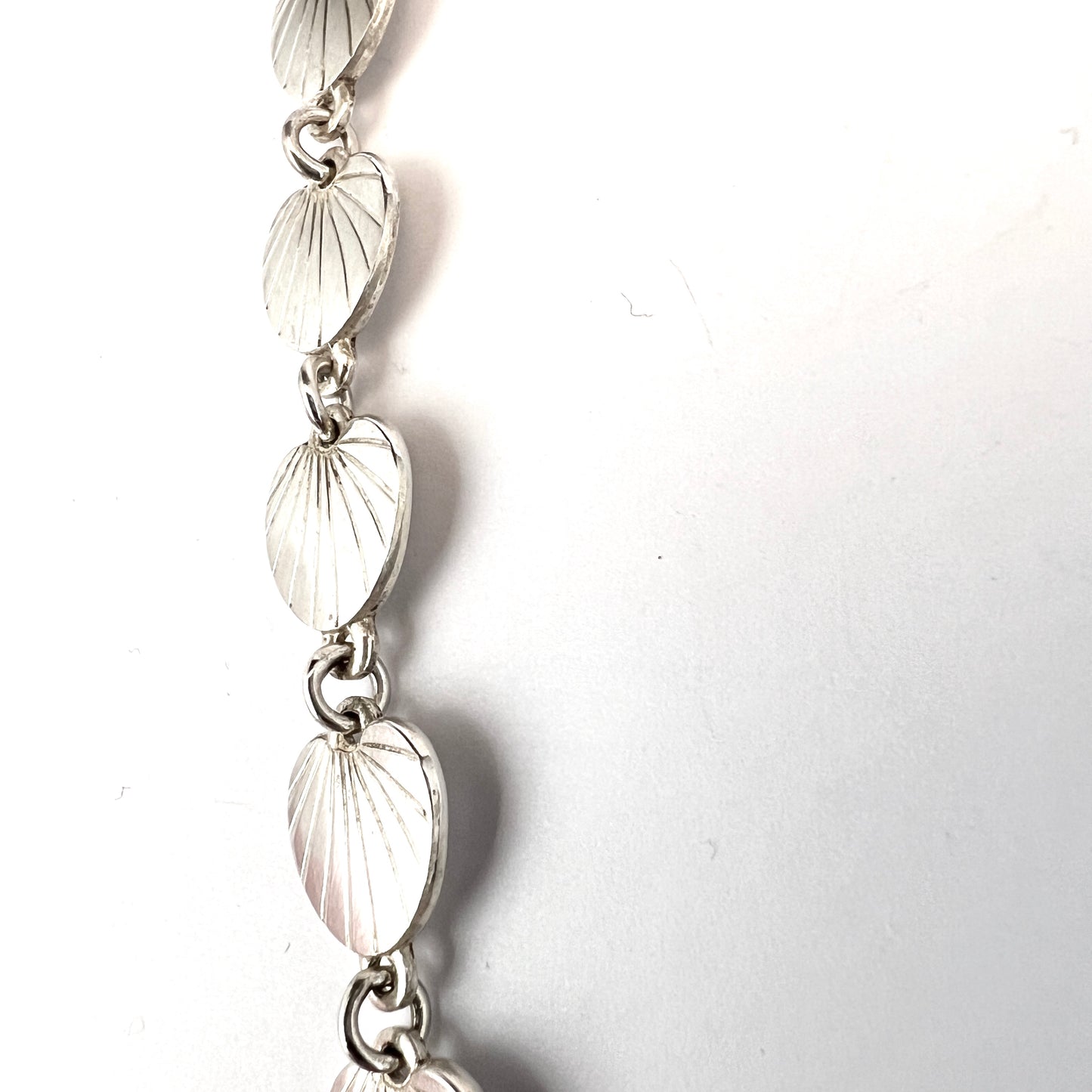 Eiler & Marloe, Copenhagen Denmark 1940s. Solid Silver Necklace.