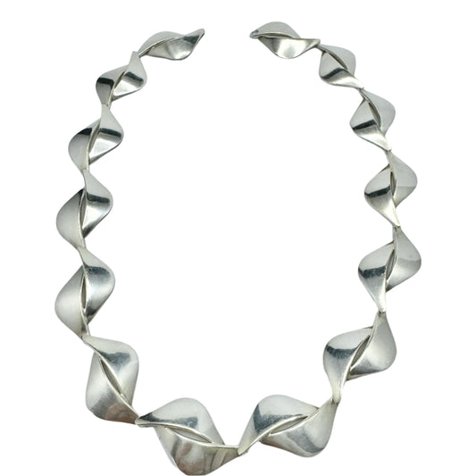 Rauno Oma Mättö, Finland 1959. Vintage Mid-century Modern Solid Silver Necklace.