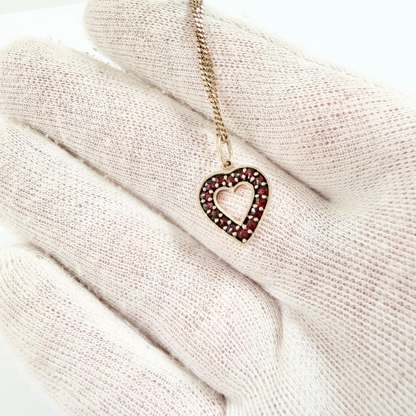 Vintage Gilt Solid Silver Garnet Heart Pendant Necklace.