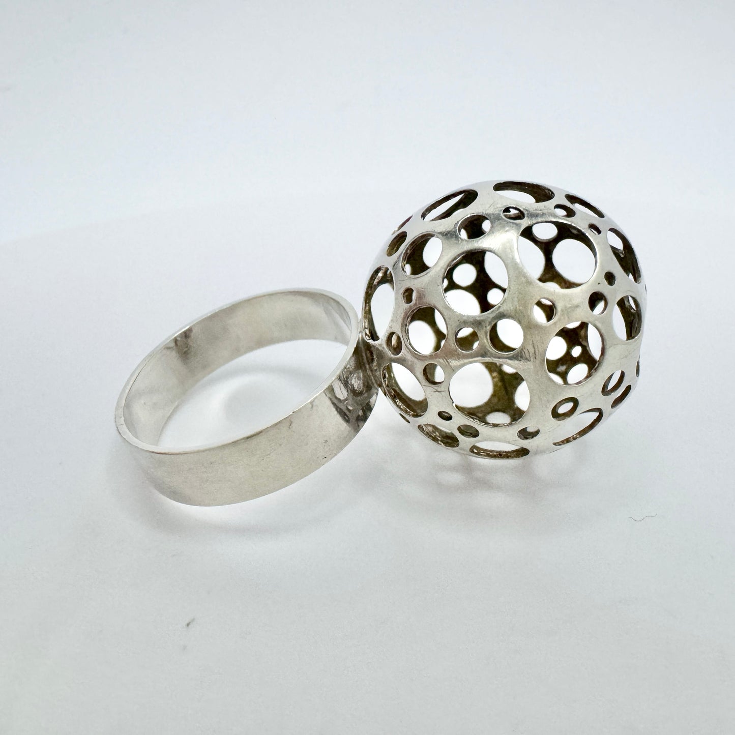 Liisa Vitali for N Westerback, Finland 1971, Bold Vintage Sterling Silver Ring.