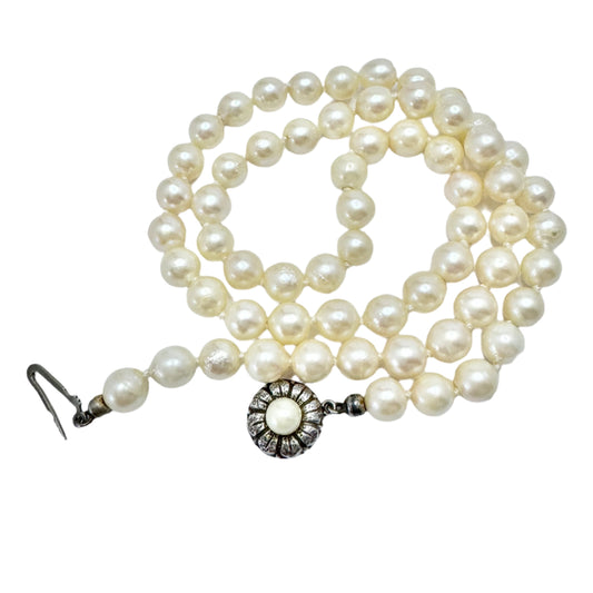 Vintage c 1940s Cultured Pearl Silver Clasp Necklace.