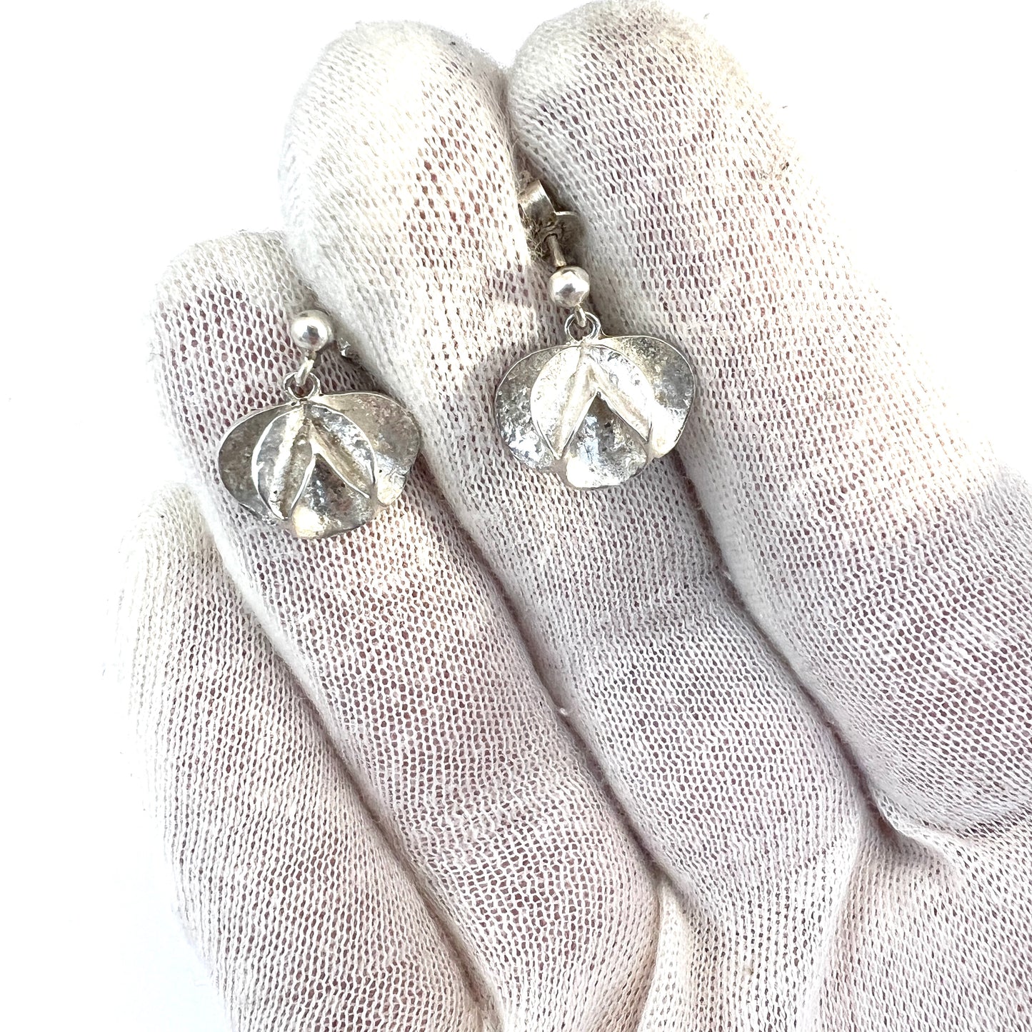 Theresia Hvorslev, for MEMA 1978. Vintage Sterling Silver Earrings. Design: Meadow Violet