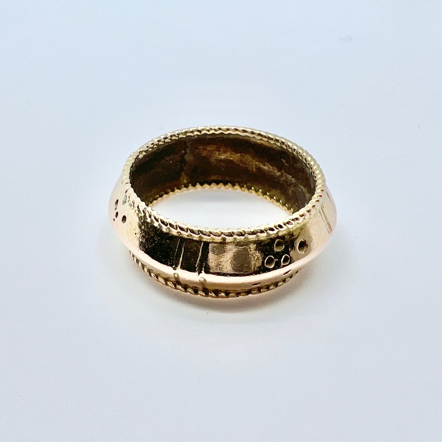 Antique 14k Gold Ring. Size 3 1/2.