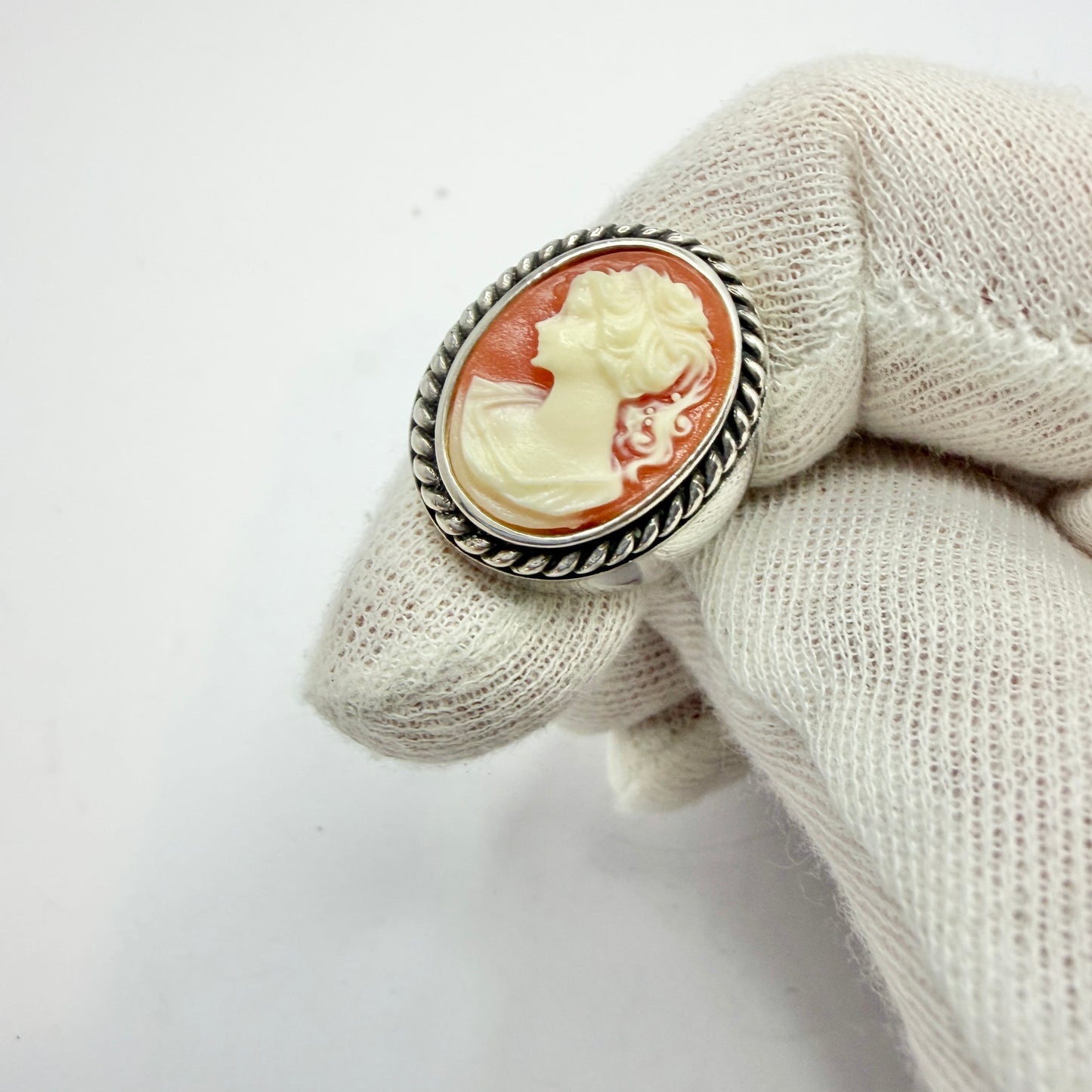 Thailand, Bold Vintage Sterling Silver Cameo Ring.