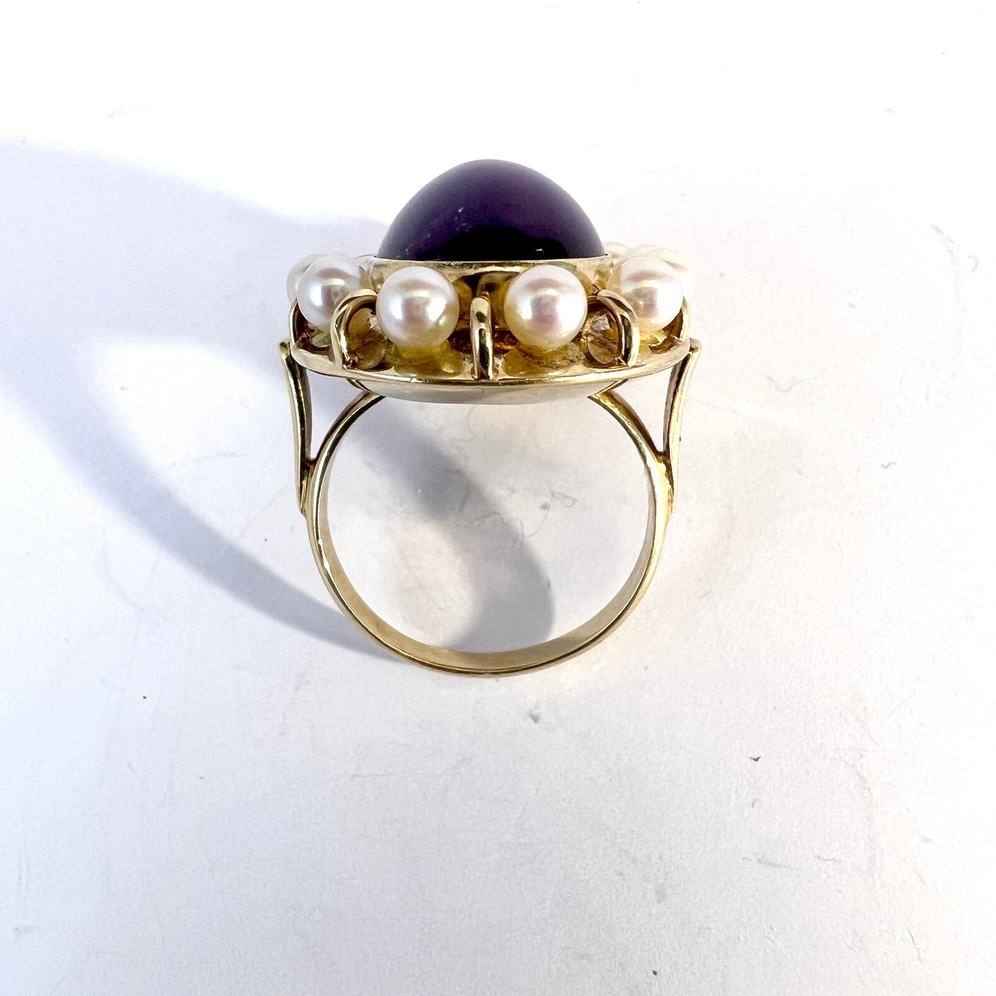 Vintage c 1950s. 14k Gold Amethyst Pearl Cocktail Ring.