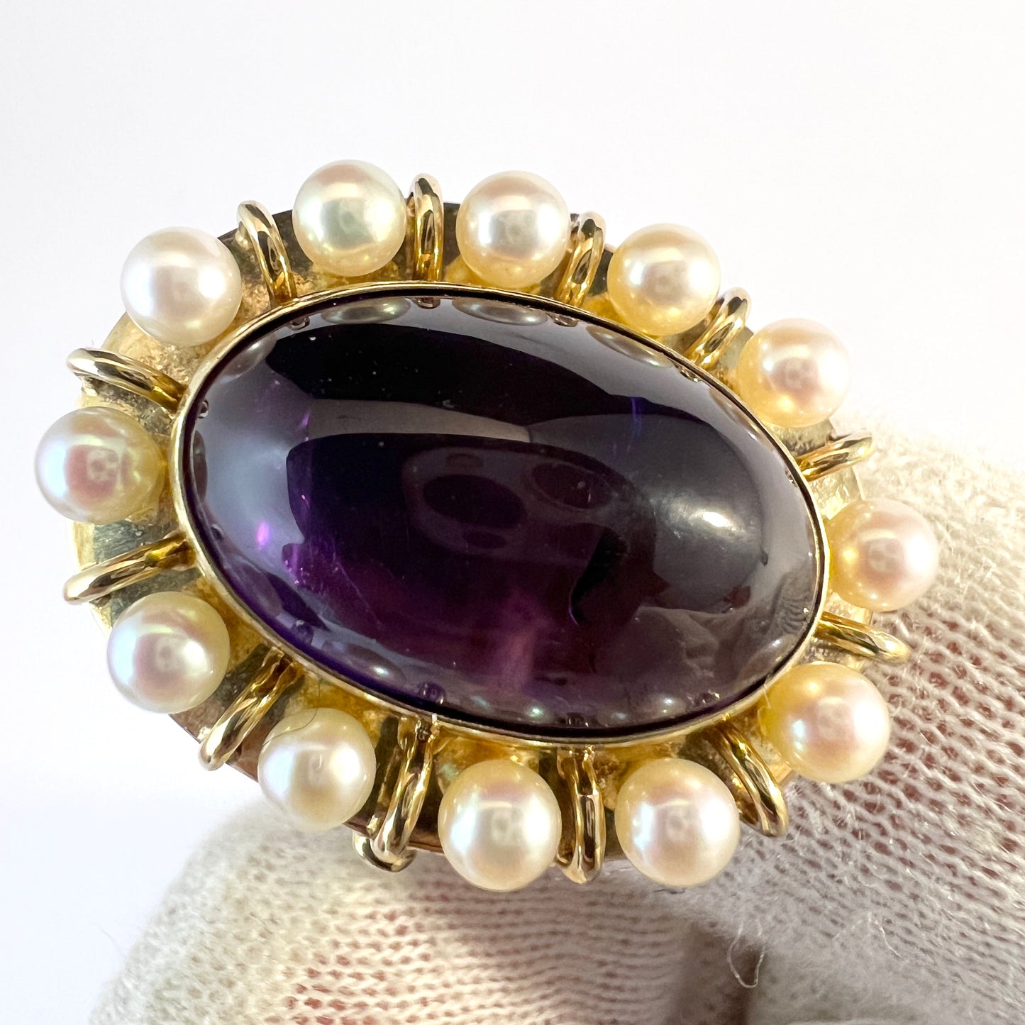 Vintage c 1950s. 14k Gold Amethyst Pearl Cocktail Ring.