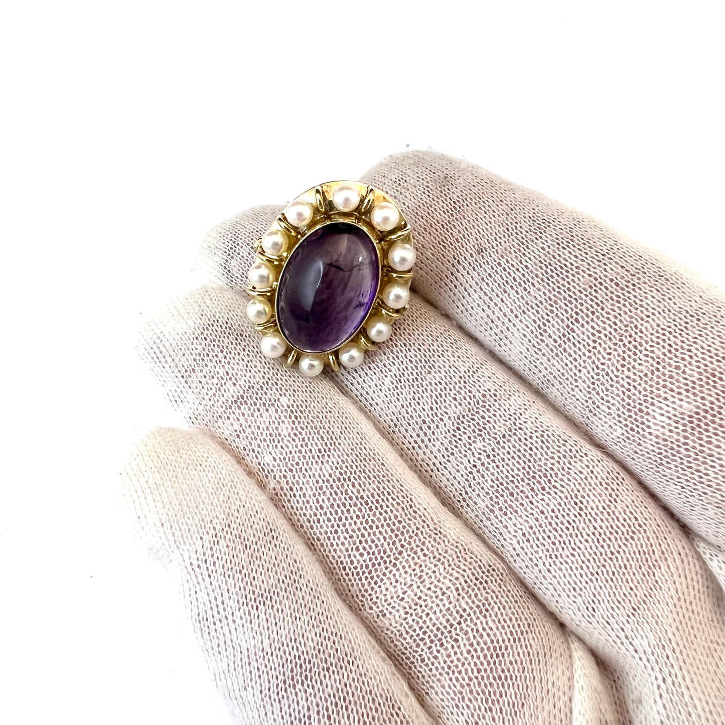 Vintage c 1950s. 14k Gold Amethyst Pearl Cocktail Ring.