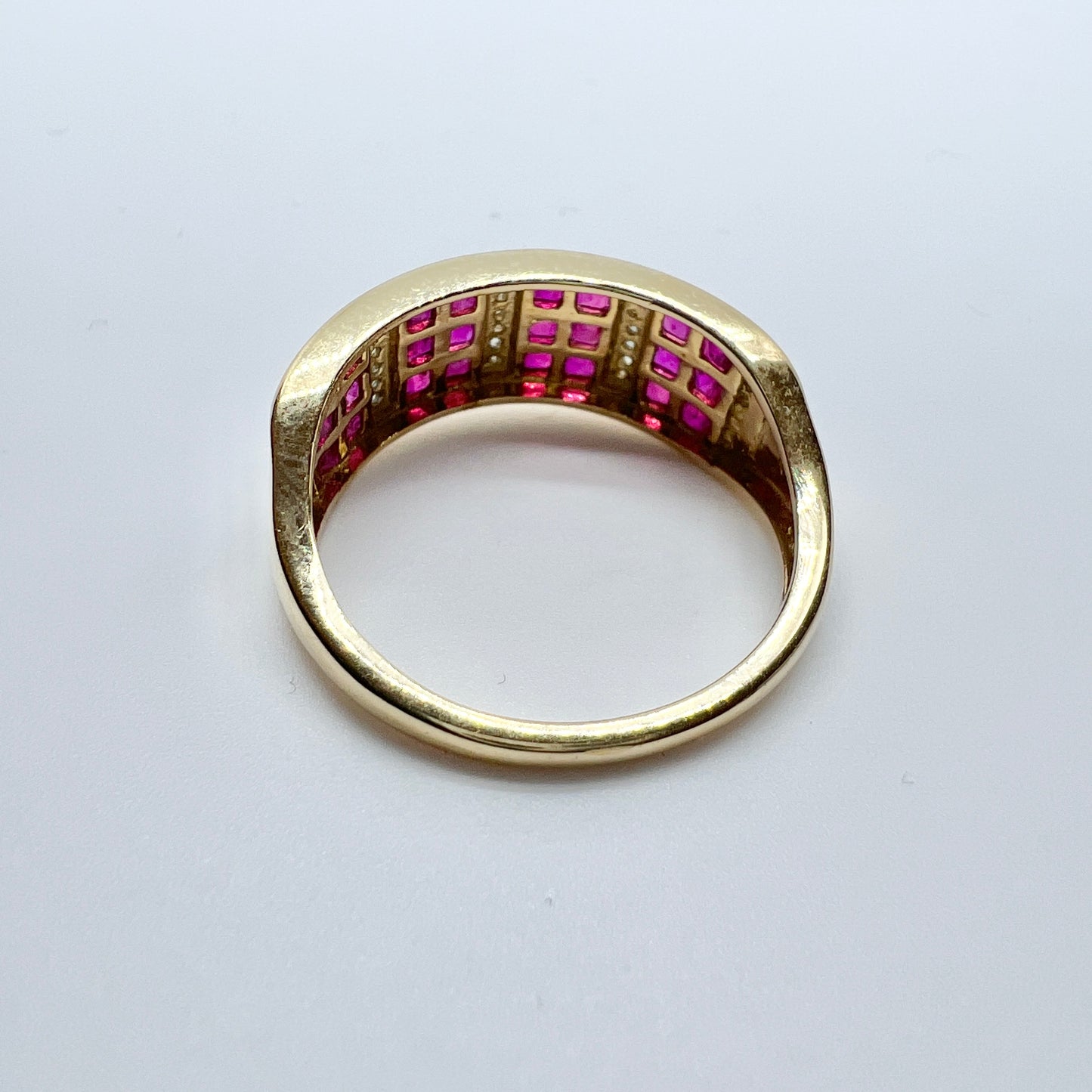 Vintage 14k Gold Diamond Synthetic Sapphire Ring.