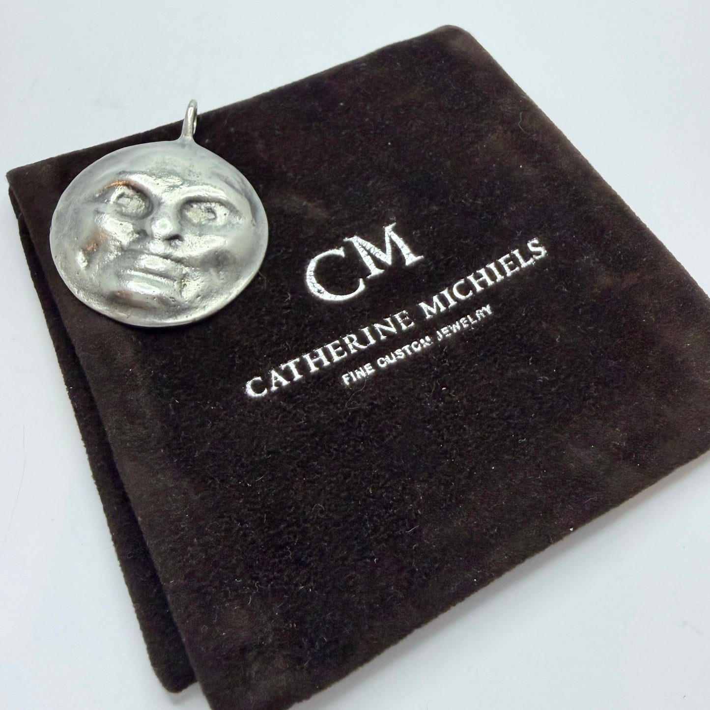 Catherine Michiels. Sterling Silver Pendant. Design: Avant l'amour. Je Demande La Lune